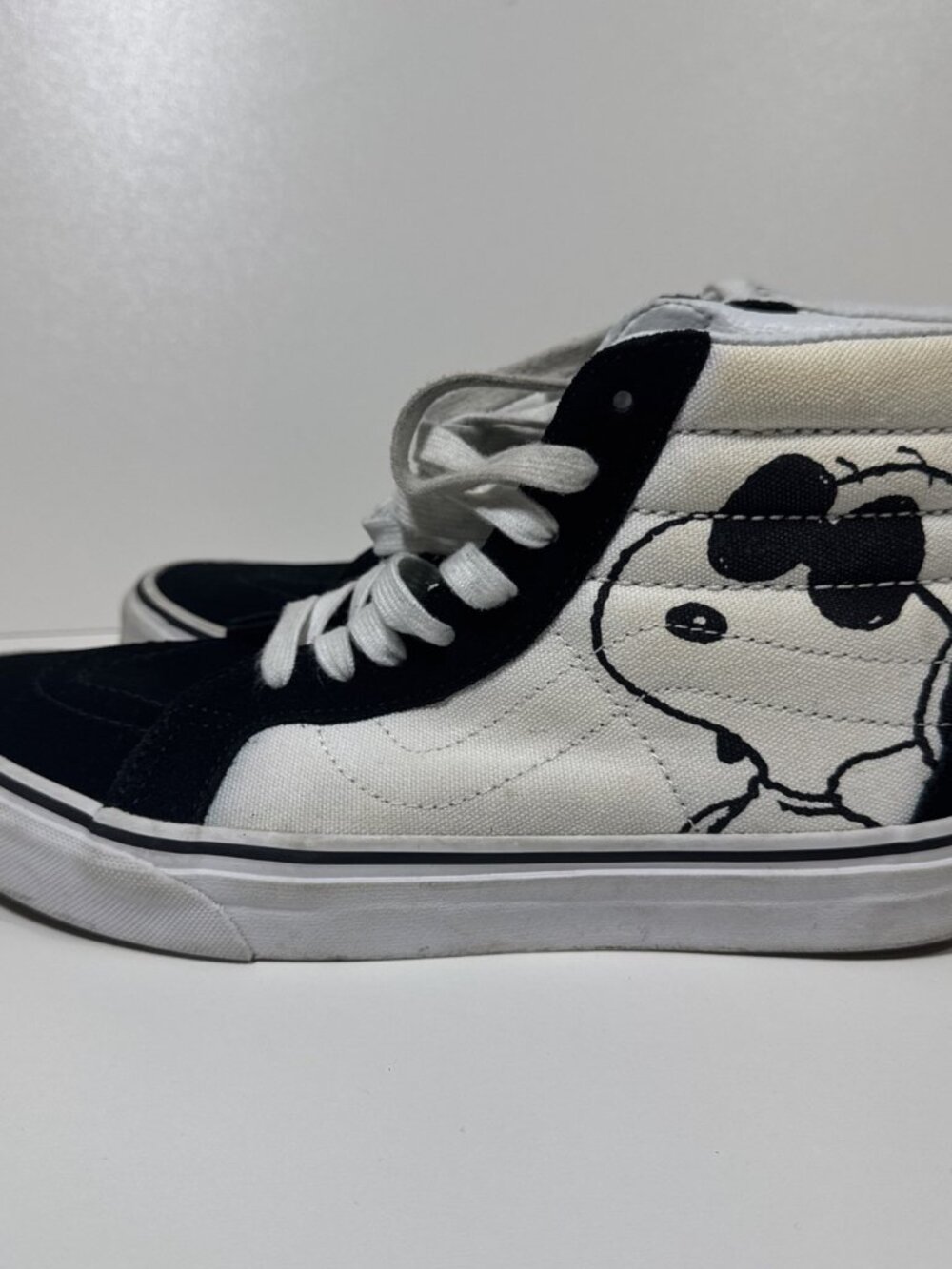 Vans x Peanuts Snoopy Sk8-Hi Joe Cool Black White M 7.5 W 9 40 High Top Sneakers